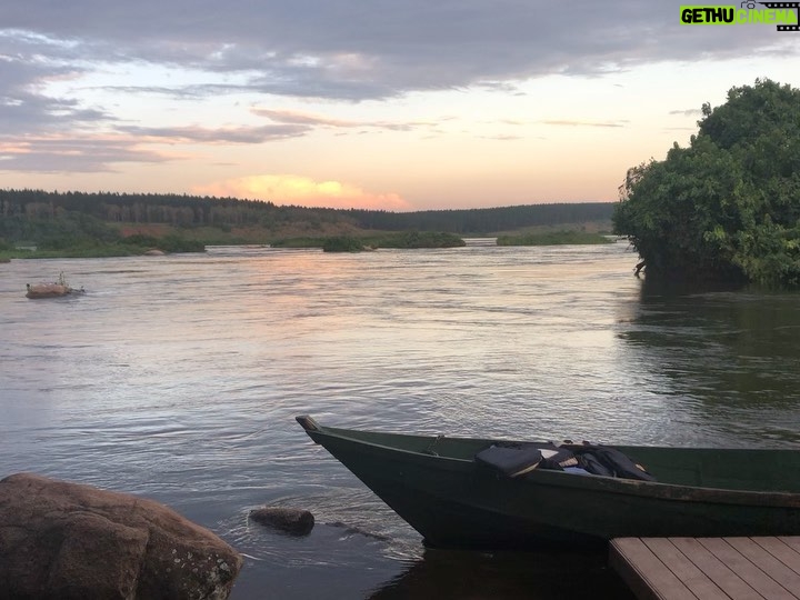 Jerrika Hinton Instagram - Dear Diary, A few last things. Let’s remember that amazing dinner party, bathing outdoors on the shores of the Nile, monkeys at the Baha’i Temple, eating nsenene rolex and boo sauce, fish eyes and Sungi’s beautiful art. Weebale. • Kampala, Jinja & Kangulumira Uganda