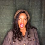 Jerrika Hinton Instagram - 👜