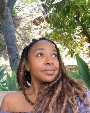 Jerrika Hinton Instagram - A healing recipe: look at green, eat some greens and listen to Gumbo (Unplugged) 🌿