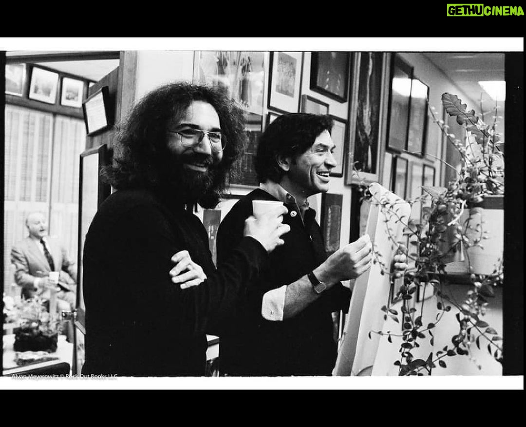 Jerry Garcia - 2K Likes - Join us in wishing a happy heavenly birthday to the one and only Bill Graham, born on this day in 1931. Here's to you, Bill!
📷 Alvan Meyerowitz | R Baltar | Clem Albers/The Chronicle | Amalie R. Rothschild/amalierrothschild.com