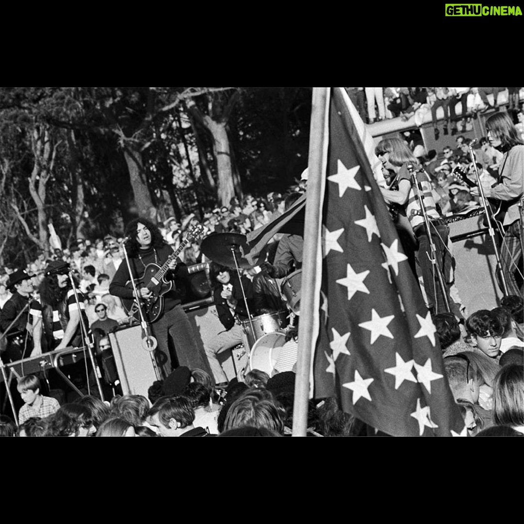 Jerry Garcia - 2.3K Likes - “As the shadows lengthened, Allen Ginsberg's voice came over the sound system, asking everyone to run towards the sun and watch the sunset. Later, he asked everyone to help clean up the debris and they did. And so it ended, the first of the great gatherings… This is truly something new and not the least of it is that it is an asking for a new dimension to peace, for the reality of love and a great nest for all humans." - Ralph Gleason, San Francisco Chronicle
The Human Be-In was held in Golden Gate Park on this day in 1967.
📷 Steve Rees | Lisa Law
