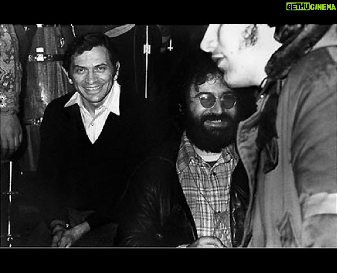 Jerry Garcia - 2K Likes - Join us in wishing a happy heavenly birthday to the one and only Bill Graham, born on this day in 1931. Here's to you, Bill!
📷 Alvan Meyerowitz | R Baltar | Clem Albers/The Chronicle | Amalie R. Rothschild/amalierrothschild.com