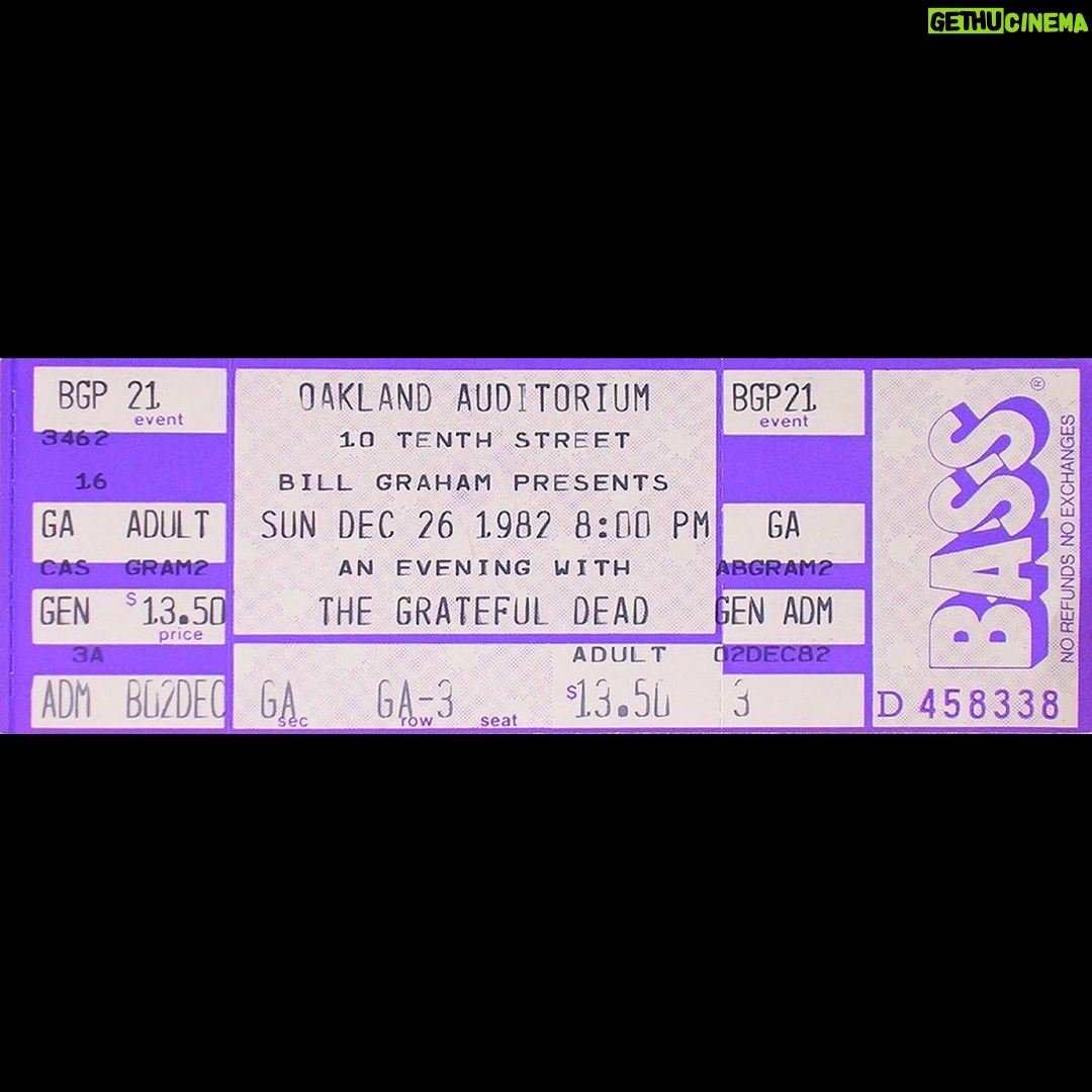 Jerry Garcia - 2.1K Likes - Did you know that for four years in a row, from ‘79 to ‘82, the Grateful Dead spent the day after Christmas playing at the Oakland Auditorium? Well, now you do. 😉
📸: @jayblakesberg (1979)