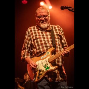 Jerry Garcia Instagram - Just before the holiday, @loslobos marked their 50th anniversary with a pair of shows at San Francisco’s Fillmore Auditorium. Jerry's "Alligator" Fender Strat made a special appearance, thanks to Andy Logan and the @gratefulguitarsfoundation. 🐊

📸: @yamablam / @chimeinteractive