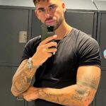 Jesús Palacios Instagram - From nothing 🪫 … To something 🔋 . #catchmeifyoucan #workhardpaysoff #mentalhealth #mentalhealthawareness #noexcuses #mentalhealthmatters Marbella, Spain