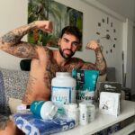 Jesús Palacios Instagram - SORTEO CERRADO ‼️ 🚨🔒 Ya es NAVIDAD !! 🎄 . Y para celebrarlo, les traigo un SÚPER SORTEO de la mano de @highpronutrition 🎁 Un pack de suplementos deportivos valorado en + de 300€ y puede ser para alguno de vosotros! Para ello sólo tienen que : 1- Dar like a este post 2- Seguir a @highpronutrition 3- Seguirme a mi @jesuspalacios92 4- Mencionar a un amig@!! 👀 ( solo a uno ) Pueden participar cuantas veces quieran. Para más posibilidades también pueden compartirlo en stories!! 🔝💥 . El sorteo estará activo 8 Días ( hasta el día 22 ) 🎅🎄🎁 . Ese día, diremos quien ha sido el o la afortunad@ en mi perfil después de comprobar que cumple todos los requisitos!! GRACIAS & MUCHÍSIMA SUERTE A TOD@S!!!! LOTE HIGHPRO 💪🏼🙋🏻‍♂️ Waxy plus Proteinas Whey Multi vitaminas en cápsulas BCAA en cápsulas Pre entreno 15x Monodosis de recuperación Caja de pre entreno ( en gelatina ) 2x cajas de barritas de proteínas Toalla + Shaker