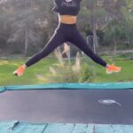 Jessica-Jane Stafford Instagram - The best hidden gym in Ibiza and our morning routine..!! 🏋🏼‍♀️🏋🏻‍♂️ @rewildibiza @danny.rewild #RewildIbiza #IbizaGym #CrossFit #IGoMainlyForTheDogs