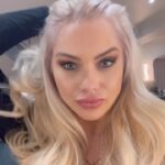 Jessica-Jane Stafford Instagram - She did it again..!! Best colourist in London @goldensiobhan ate my roots for breakfast..!! There’s nothing she can’t do @hauglondonhaus #Blonde #BleachBlonde #Barbie #BarbieBlonde Before you ask, Lee isn’t a colourist, he did the cut though 😂🤪 (Not an AD, happy paying customer for many years 🥰)