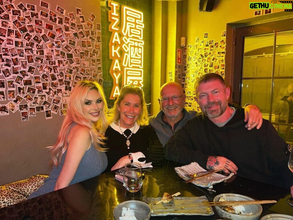 Jessica-Jane Stafford Instagram - Great night at @izakaya.cascais Having a fish phobia I’m always an awkward customer and they pulled it out the bag..!! 🥙🍜🥟🍷🍷🍷🍷🍷🍷