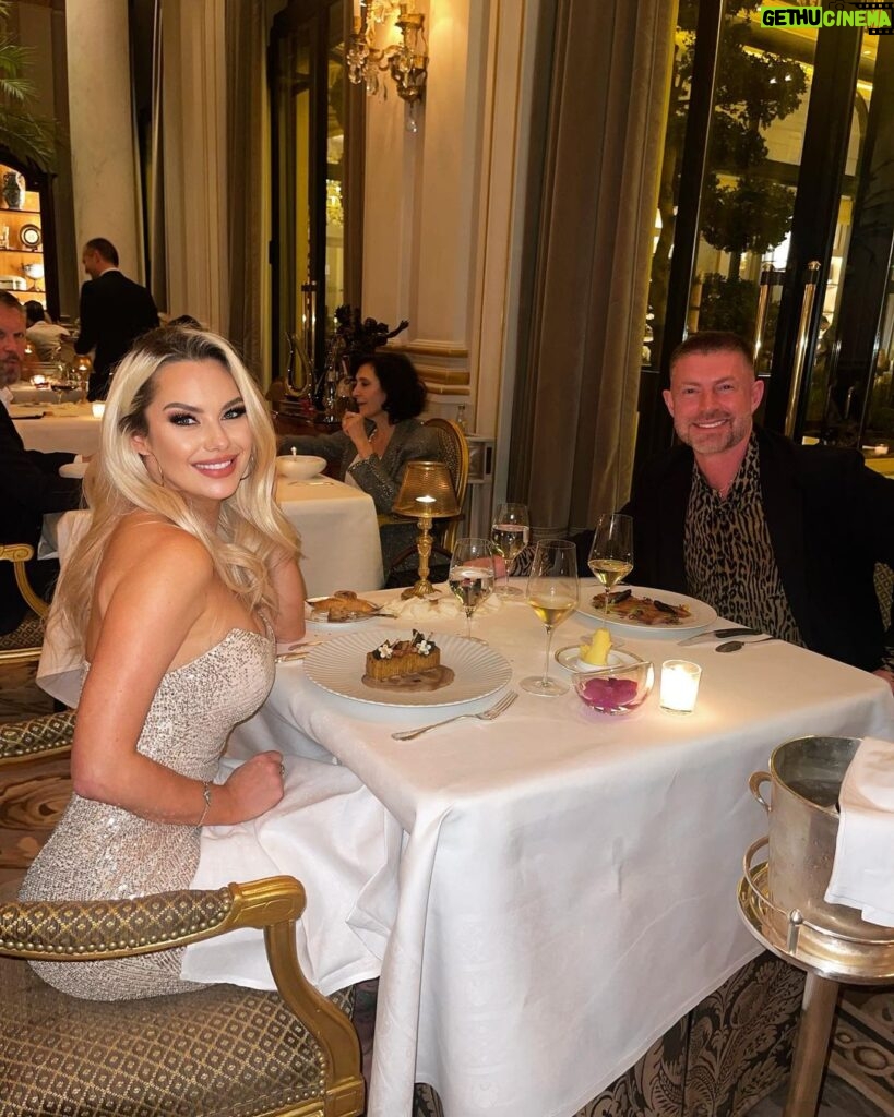 Jessica-Jane Stafford Instagram - This restaurant was treat!! Old school traditional service mixed with humour, incredibly artistic food and beautiful wine. #StuffedAndHappy 😂🥰🥖 Four Seasons Hotel George V Paris