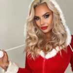 Jessica-Jane Stafford Instagram – Love me a little @annsummers at Christmas time 🥰😉 #StyledWithAS