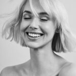Jessica Cook Instagram - Giggle girl ☺️ Photographer: @sayhiandy H/MUA: @samanthachapmanmua Photog assist: @waaterbirds #losangeles #beauty #model #alien #greeneyeshadow #beautymodel #blondemodel #studiogrind #studio #wethair #aliengirl #blondehair #alienmakeup #editorialmakeup #motd #motd💄 #rarebeauty #mac #hourglass #hourglasscosmetics #refybeauty #davines #caudalie Los Angeles, California