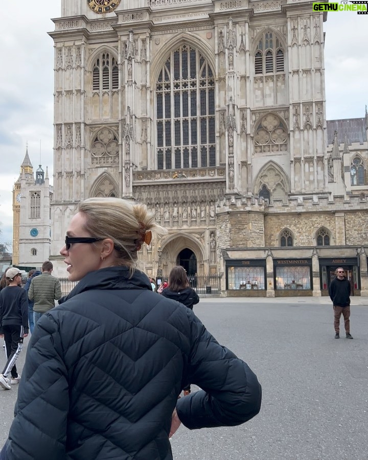 Jessica Cook Instagram - Out and about 🏴 London, United Kingdom