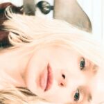 Jessica Cook Instagram - Dust filter on platinum hair do. 💇‍♀️🌟