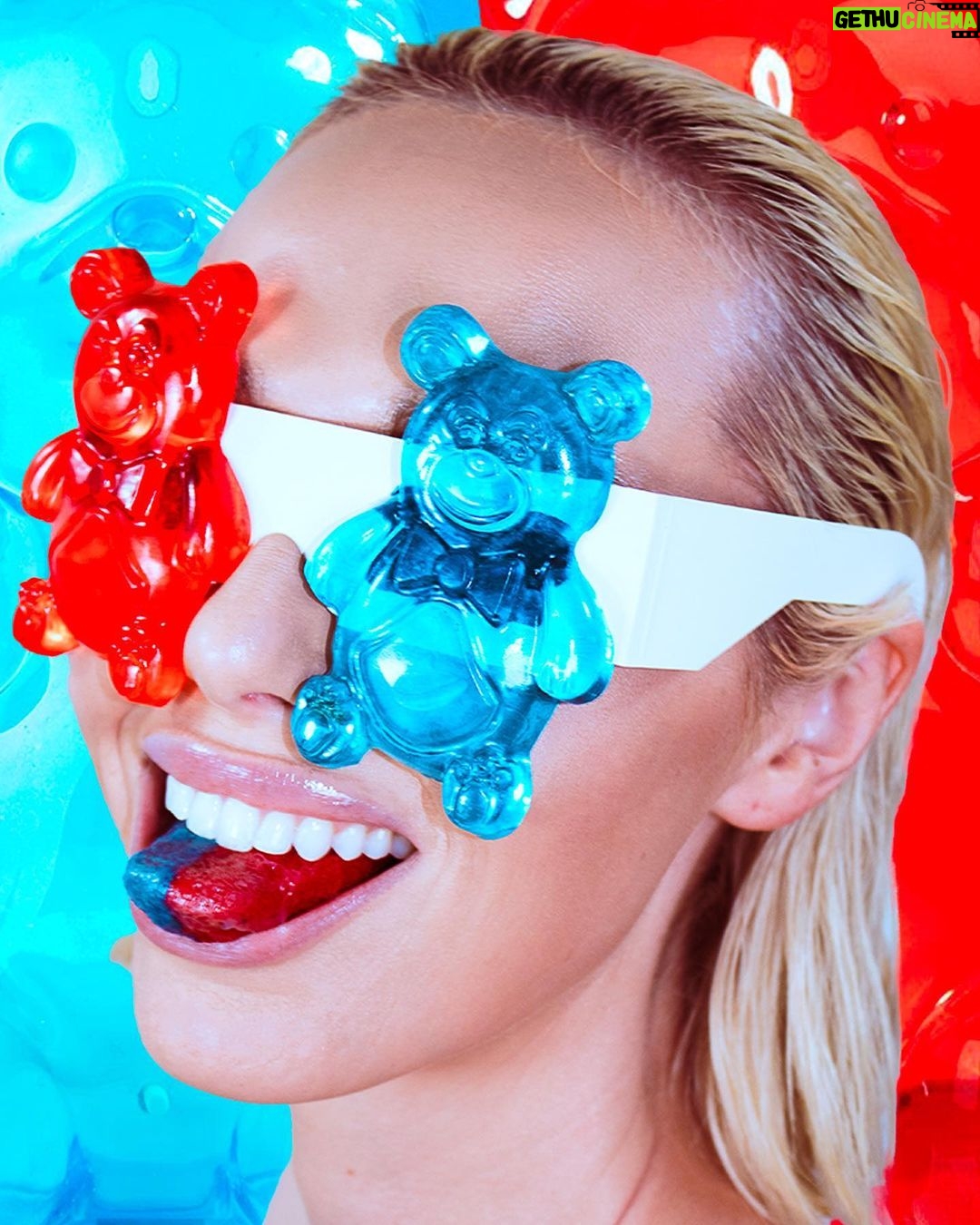 Jessica Cook Instagram - D.A.N.K “Candy Sick” Created by: @raquelhoque Model: @jessicamcook SFX: @imitation.of.life @dankmagazinecollective