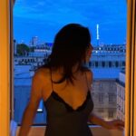 Jessica Gomes Instagram - au clair de la lune 🌙 Paris, France