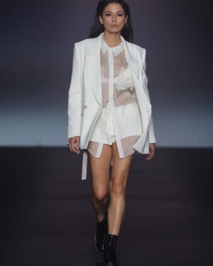 Jessica Gomes Instagram - Thank you Cue for having me walk in your first ever AAFW show. @cueclothingco #cuepartner @afterpayau 👽