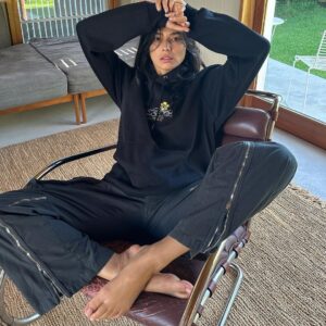Jessica Gomes Instagram - Big Love to @homie.com.au in Melbourne. Loving these hoodies that make a real difference.
#hoodies4homelessness
1 in 4 people experiencing homelessness in Australia are between 12-24. Help HoMie break the cycle by grabbing one of their hoodies and wearing it on Youth Homelessness Matters Day April 19.
🫶
