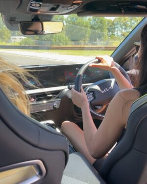 Jessica Gomes Instagram - Unforgettable weekend with @kiaaustralia taking the #KiaEV6GT for a spin and lots more. 
Thank you so much for having me. 
#KiaAustralia 🎾 @australianopen 🏆