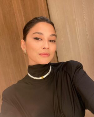 Jessica Gomes Instagram - @cartier