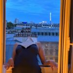 Jessica Gomes Instagram - au clair de la lune 🌙 Paris, France
