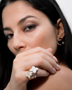 Jessica Gomes Instagram - “Amore, Love in Verona @roberto_coin 
#RobertoCoin #ad”
@peterdhayes 
@lindajefferyesmakeup 
@_roryrice_ 
@andreasabellana 
💎