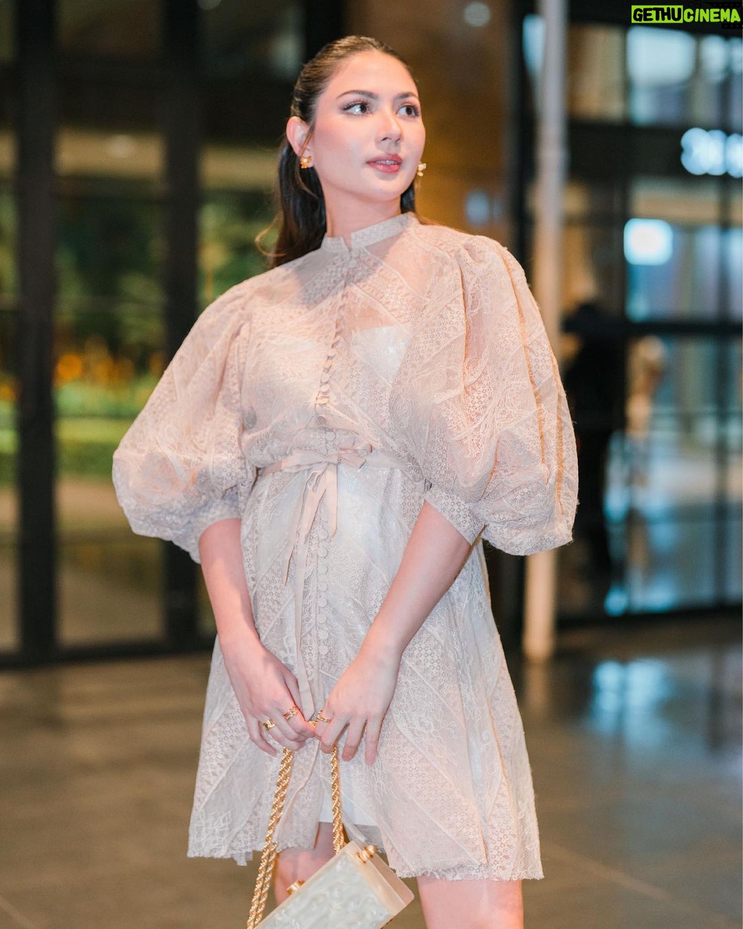 Jessica Mila Instagram - Sapto Djojokartiko's SS '24: A runway of elegance. Congratulations @saptodjojokartiko for the beautiful pieces!🤍