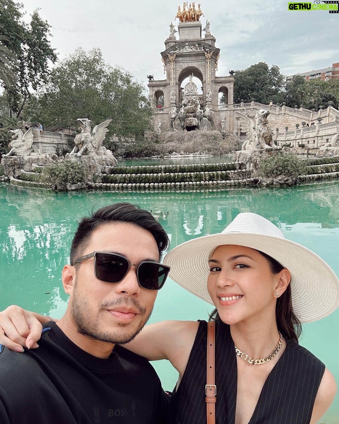Jessica Mila Instagram - Getting lost in the charm of this city ✨