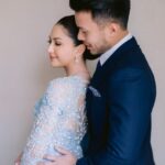 Jessica Mila Instagram - Several sweet moments of our cultural ceremony 🤍 Photographer by @ini_niel @venemapictures Filmed by @chris.halim Organizer by Heart Pro Make Up by @taliasubandrio Hair by @hairbysinta Bride Attire Mangain by @studioboh Bride Attire Martumpol by @myrnamyura Songket by @merdisihombing Jewelry by @mondial Bride & Family Shoes by @regisbridalshoes Groom & Family Attire by @wonghangtailor Venue Mangain @senayan.avenue Venue Martumpol @hkbp_rawamangun Dekorasi @rumahkampungdecor
