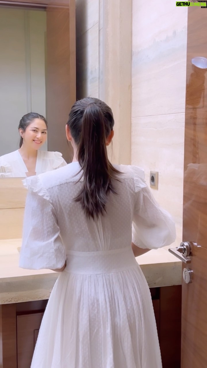 Jessica Mila Instagram - Kesibukanku sering bikin wajahku terpapar polusi, debu, dan sinar matahari yang bisa bikin muka kusam. Tapi aku ga pernah khawatir karena aku selalu pakai Glow & Lovely Multivitamin Facial Foam🥰 Kandungan Multivitamin B, C, E nya angkat kusam di wajah dan bikin glowing! Yuk Cobain Juga @glowandlovely_id 💖 Bye-Bye Kusam, Hello Glowing ✨ #ByeByeKusamHelloGlowing #GlowingGakKalengKaleng