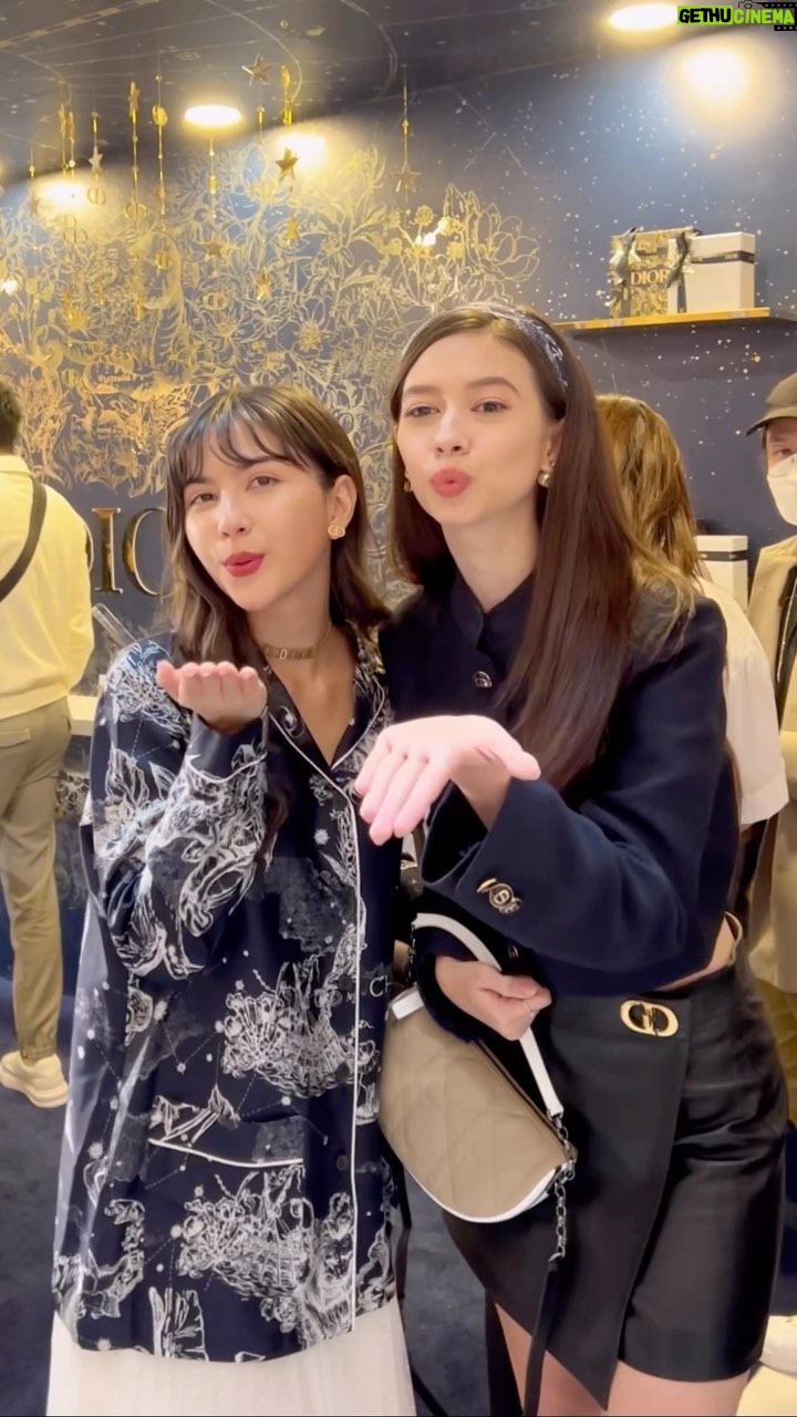 Jessica Mila Instagram - Celebrating the most magical time of the year at the atelier of dreams 🤍 From pouch embroidery, personalized engraving and hand-drawn decorations. The festive season has definitely begun! @diorbeauty #diorholiday #dreamindior