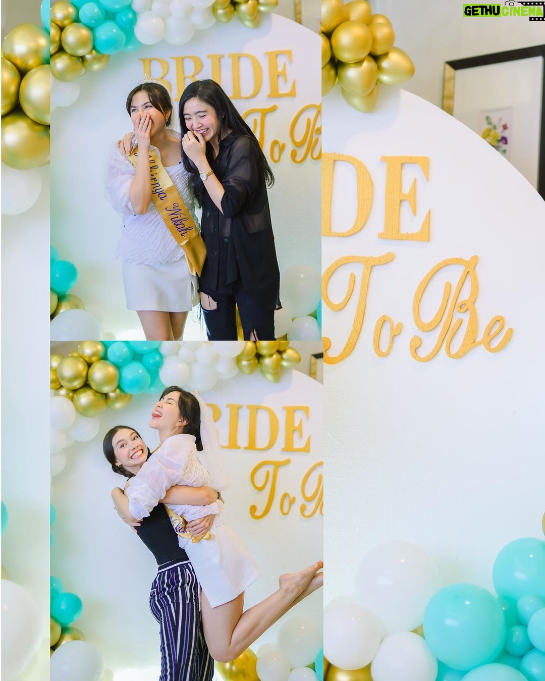 Jessica Mila Instagram - So lucky to be surrounded by so much love. The countdown is officially on 🥹🤍