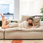 Jessica Mila Instagram - Sofas are undoubtedly an essential element of home design, especially when it comes to the living room. It's my favorite in my living room, Galileo Sofa preserves the elements that have made it aesthetic & modern looks yet functional. Found this collection from @urbanloft.home 🤍 #URBANLOFT #Urbanlifestyle