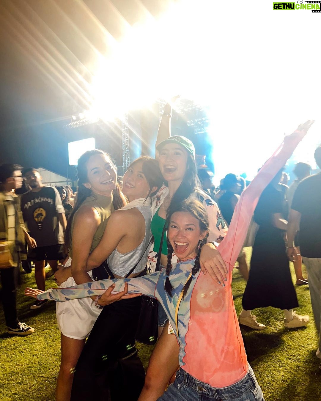 Jessica Mila Instagram - Doesn’t get any better than this 🤍 Music, female energy and island vibes 👯♀️🎶