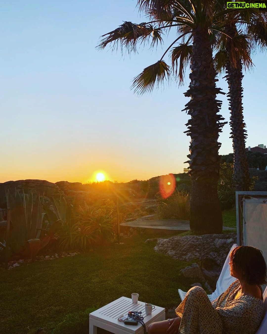 Jessica Schwarz - 1.7K Likes - Portugal, already feels a bit like home 😌 #notjustholiday#sunset#magic#lovemylove#somethingiscoming
