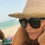 Jessica Schwarz Instagram - Happy&hot Sunday 🌞#relax#drinkalot#waterorwine😬#staycool#sunkisses Portugal