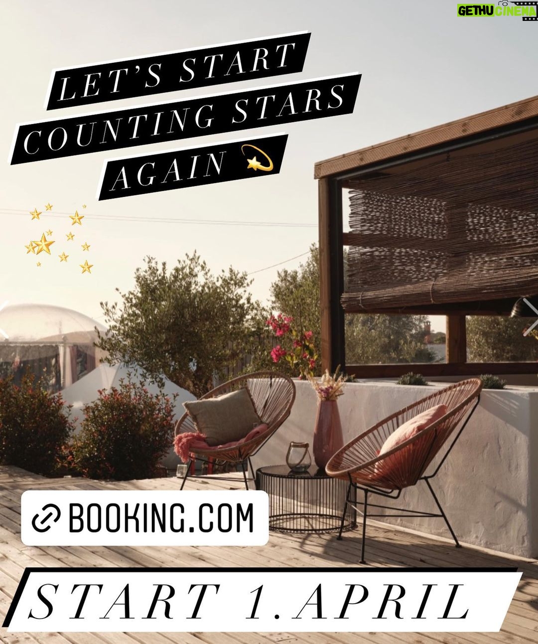 Jessica Schwarz Instagram - Óla✨ we’re getting ready for you and open up again on 1.April💫 you can make a reservation over @bookingcom #linkinbio or direct @reves.etoilesportugal … We are very excited to welcome you again and send lots of good vibes for the new year, Jessica&Louis ⭐️ Setúbal
