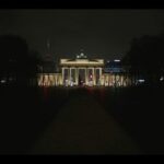 Jessica Schwarz Instagram - „Blackout“ Was passiert, wenn in ganz Europa der Strom ausfällt und für Wochen nicht wiederkommt? Ab dem 14. Oktober 2021 exklusiv bei Joyn PLUS+. @moritzbleibtreu @heiner.lauterbach @marie_leuenberger_official @wiedemann_und_berg @joyn.de #blackout#staytuned#joynoriginal#morgenisteszuspät