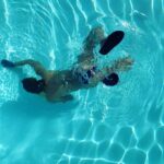 Jessica Schwarz Instagram - Auf Ostereier-Suche und alle gefunden ... 💐 happy easter to all of you 💐 #searchingforeasteregg#missmyfamily#stayhome#actuallycleaningthepool Portugal