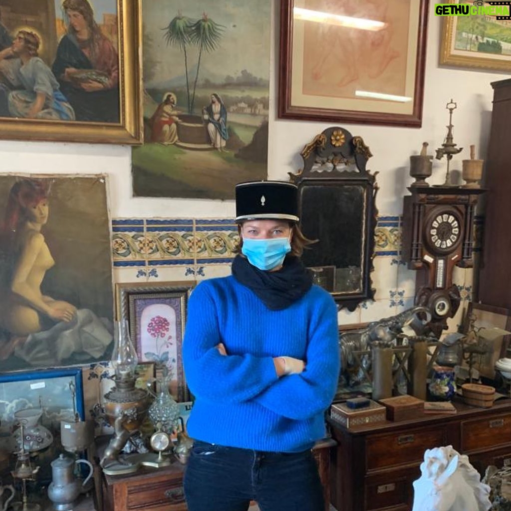 Jessica Schwarz - 1.7K Likes - Auf erfolgreicher Trödeltour 🤩 #antik#interiordesign#hotellove#findfinepieces#umbau#refresh#portugal
