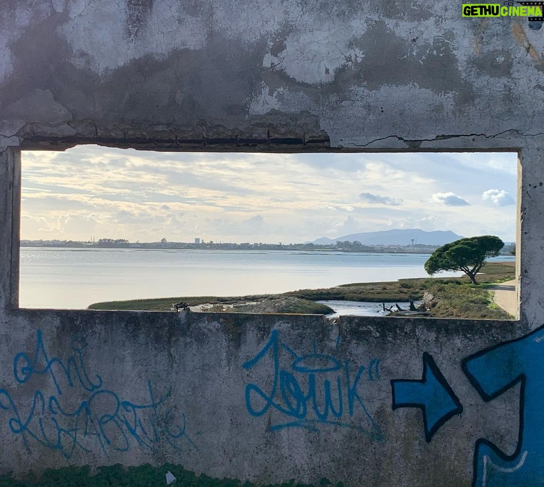 Jessica Schwarz Instagram - 1a Ausblick #fotoanderwand#fensterzummeer Portugal