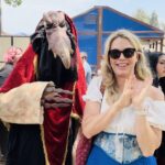 Jessica St. Clair Instagram - To find out what happened next...join us in The Deep Dive Academy. Link in bio. #skeksie #letuslive #lookdonttouch @junediane