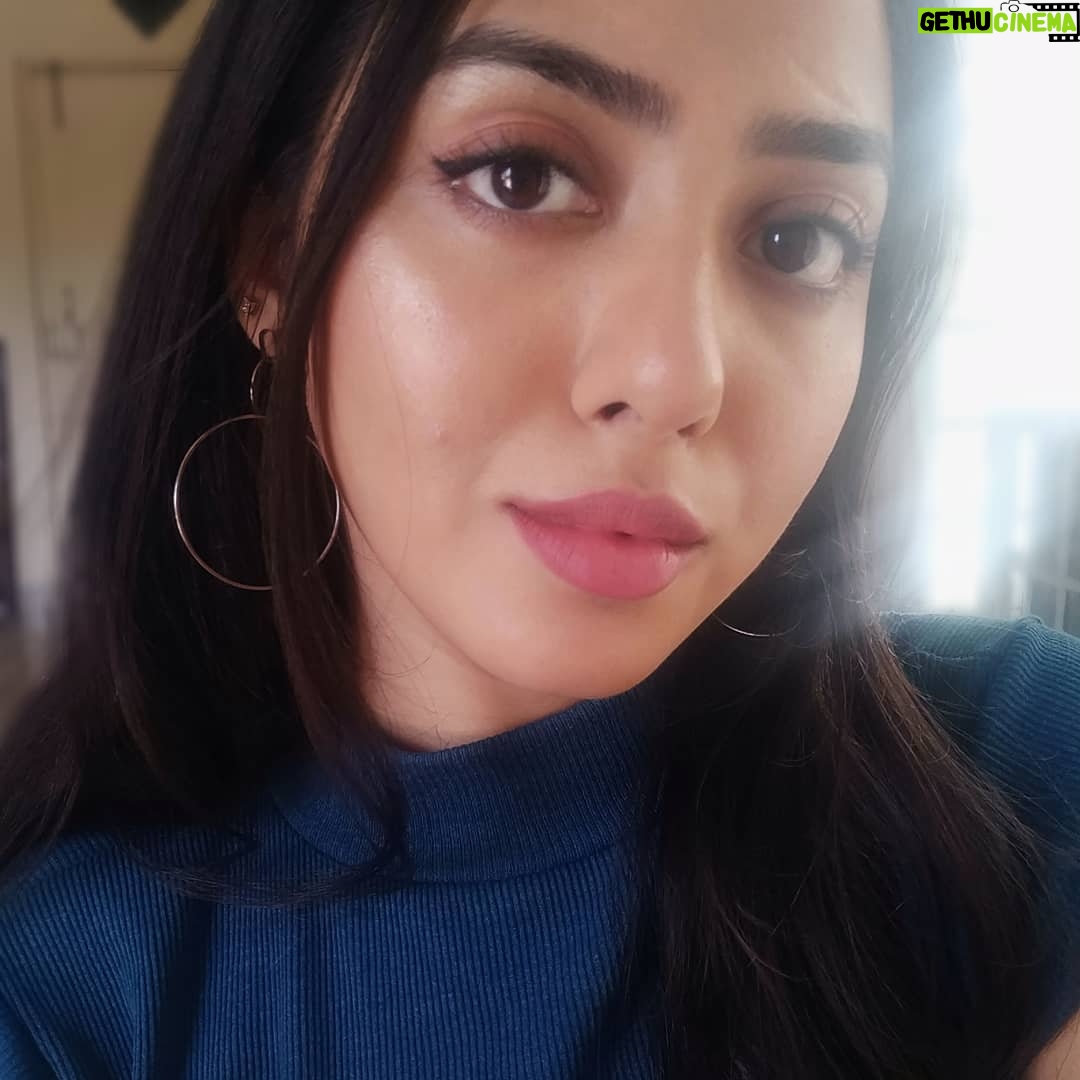 Jheel Mehta Instagram - Wish I could look like this IRL all the time 🙄