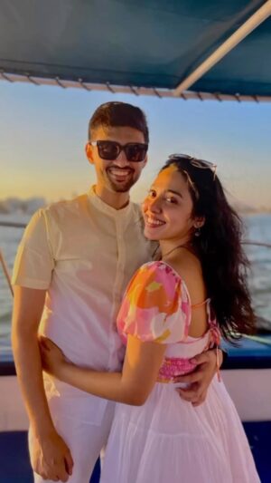 Jheel Mehta Instagram - 🧿🌊💖🤍🧿