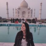 Jheel Mehta Instagram - Then & Now 💕 #tajmahal