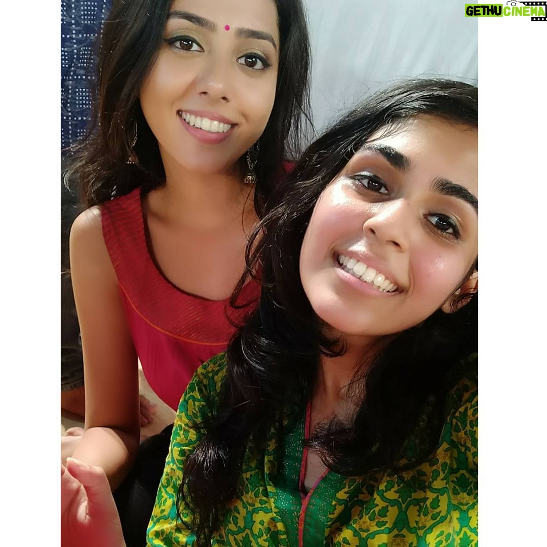 Jheel Mehta Instagram - Missing navratri already! 😢ðŸ˜
