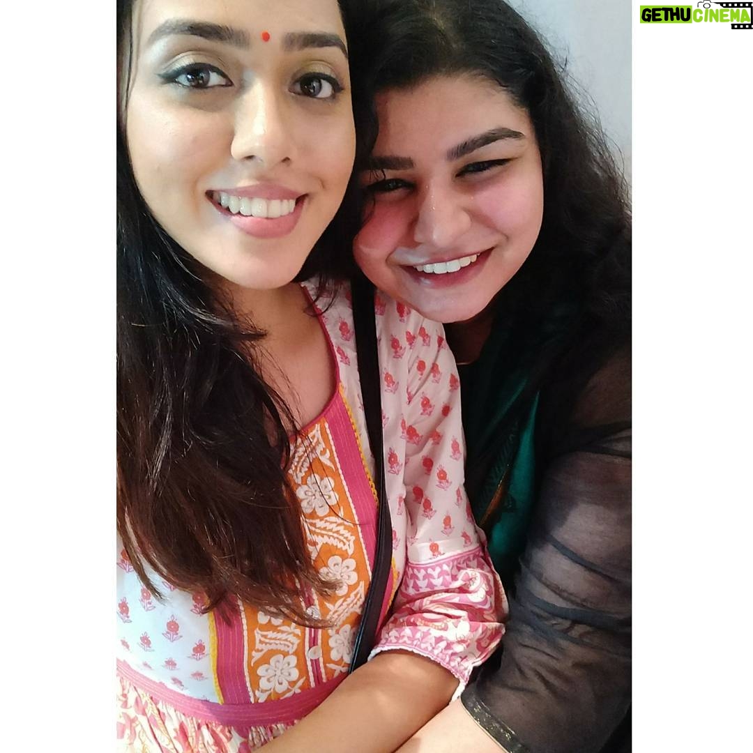 Jheel Mehta Instagram - Missing navratri already! 😢ðŸ˜