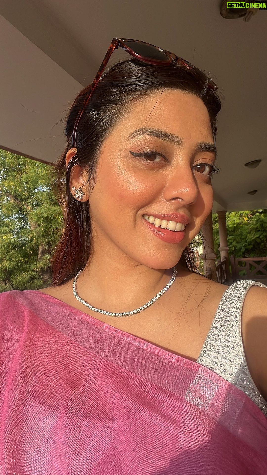 Jheel Mehta Instagram - Thanks to shaadi szn 💖👏🏼