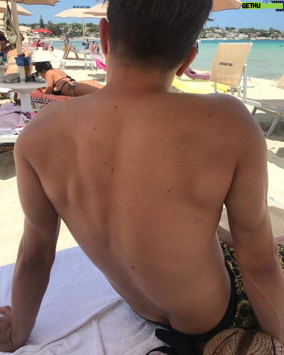 Jiří Mádl - 2.1K Likes - MIRO ŘÍKAL, že to na IG funguje…Ale je loňská no.
Tak pro KNÍŽKU!
PŘITAŽLIVOST PLANETY KRYPTON
https://www.ctemeceskeautory.cz/2022/07/recenze-pritazlivost-planety-krypton-jiri-madl.html?m=1
https://www.albatrosmedia.cz/tituly/70337583/pritazlivost-planety-krypton/
#devkaprodejna#pulitzerprizeforfiction
