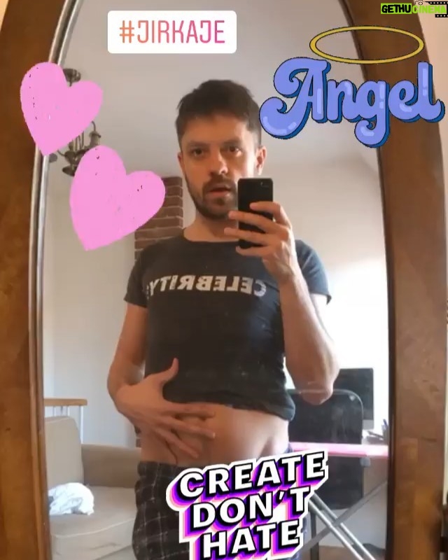 Jiří Mádl - 1.6K Likes - Miro je podle mě gay. Já ne.